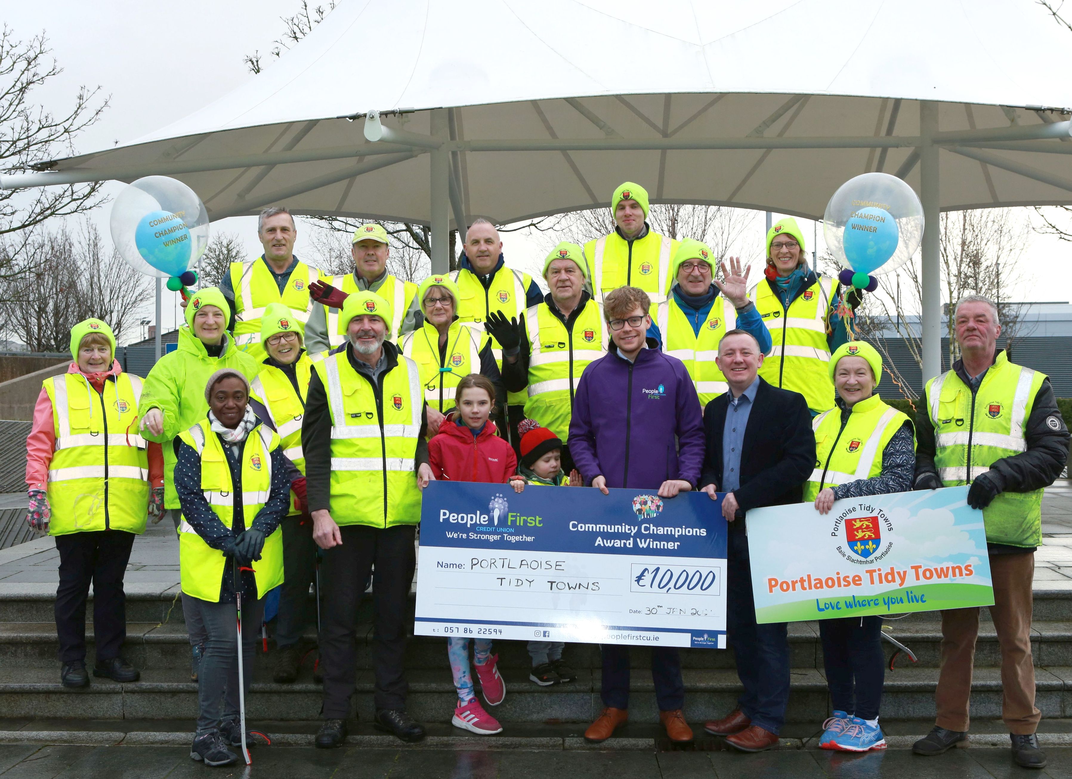 Portlaoise Tidy Towns receive their Community Champion Award from People First Credit Union