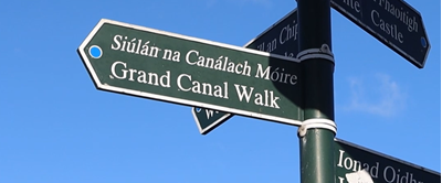 Image of signpost in Athy.